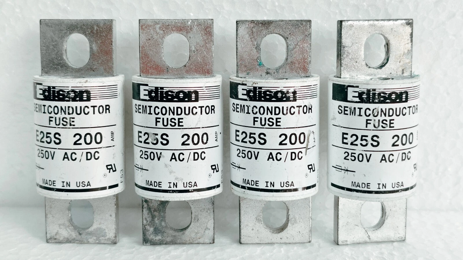 admin/uploads/uploads/Edison e25s 200  E25S 200 Semi Conductor Fuse_5.webp